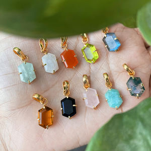 Rainbow Moonstone 12x8mm Colgante hexagonal 18K Oro Vermeil Plata esterlina Prong Fine Charms & Pendants - Product Image 4