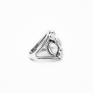 แหวนมุกสีขาวหรูหราสง่างาม925เครื่องประดับอัญมณีคลาสสิกทำด้วยมือเงินแท้ของขวัญที่ไม่เหมือนใครสำหรับเธอเหนือกาลเวลา - Product Image 4