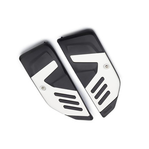 Reposapiés Yamaha TMAX 2017-2021, Accesorio Original para Motocicleta - Product Image 1