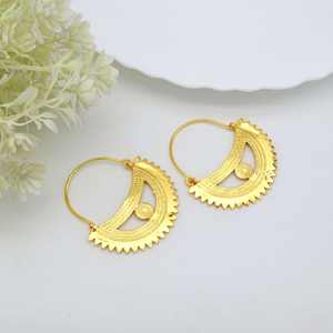 Pendientes de gran tamaño al por mayor, aros grandes de diseño a la moda, Pendientes chapados en oro de 18K, joyería de oreja hecha a mano geométrica, Material de latón - Product Image 4