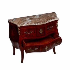 Cómoda Clásica de Madera Curvada con Tapa de Mármol y Detalles de Oro Ormolu, Mueble Europeo de Lujo Hecho a Mano - Product Image 4