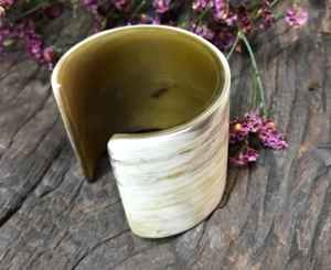 กำไลแฟชั่นลายเขาควายพร้อมไข่มุกสำหรับใส่ต้อนรับและให้ของขวัญดีไซน์ล่าสุด - Product Image 2