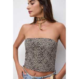 Top Corto sin Tirantes - Product Image 2