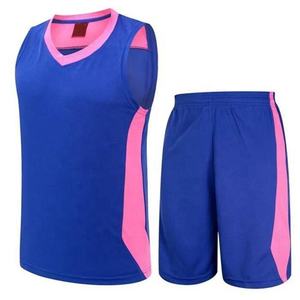 Ensembles de maillots de basket-ball en polyester de haute qualité pour hommes, uniformes de basket-ball respirants pour adultes personnalisés personnalisables - Product Image 3