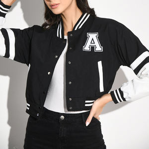 Nouvelle arrivée OEM Veste universitaire courte et élégante pour femmes Vêtements décontractés à manches longues et à longueur courte Veste universitaire tendance pour femmes - Product Image 4