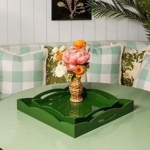 Plateau décoratif ondulé de luxe laqué brillant avec bord festonné unique, plateau de service haut de gamme pour la décoration du salon - Product Image 5