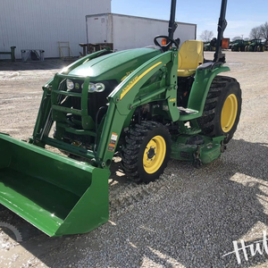 Tractor de Ruedas J-O-H-N- D-E-E-R-E 3520 2013, Automático, 4x4, 55HP, Caja de Cambios SS, Bomba de Agua, Motor - Product Image 1