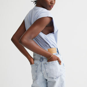 Vente en gros T-shirt uni surdimensionné pour femmes 100% coton T-shirts vierges imprimés avec logo personnalisé - Product Image 4