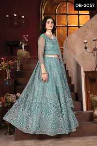 Diseñador de ropa de mujer India Pure Zarkhan Diamond y Glitter Sequence Design Work Lehenga Choli con importante Heavy Net Dupatta - Product Image 3