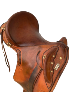 Silla de Montar Tradicional Australiana Premium con Armazón de Madera - Silla de Montar de Cuero Negro para Equitación |   Exportación India - Product Image 2