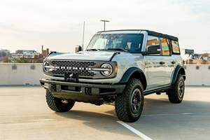 Bronco Badlands 2021, 2.7L EcoBoost V6, 4WD, Paquete Lux - Product Image 3