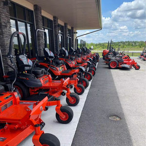 Cortacésped Kubota G261HD con motor de 190cc y 2 tiempos de bajo mantenimiento para uso industrial y bricolaje. - Product Image 1