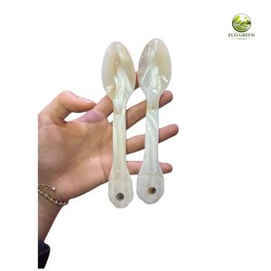 Juego de Cuchara y Tenedor de Concha Marina Hechos a Mano al por Mayor, con Mango de Concha Natural, Vajilla Decorativa, Precio Accesible, Calidad Artesanal - Product Image 2
