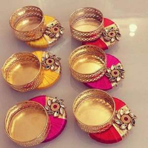 Juego de regalo Diya multicolor de Bliss DE BODA vibrante, decoraciones de mesa y portavelas para fiestas memorables y celebraciones de bodas - Product Image 6