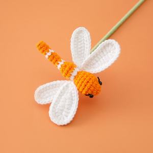 Decoración de Ramas de Libélulas Tejidas a Mano para Verano, Adornos de Ganchillo para Pasteles para Cumpleaños Infantiles, Día del Niño y Fiestas de Boda - Product Image 6