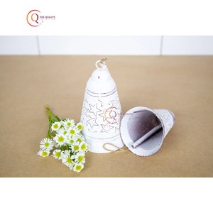 Nouveauté cloches suspendues de Noël, couleur blanche cool, faites à la main, cloches en métal vintage pour les fêtes au prix de gros - Product Image 5