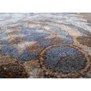 พรมขนสัตว์และใยวิสโคสทอมือลายเหรียญสีเบจ-น้ำตาล รุ่น Top-180 สำหรับบ้าน ห้องนอน ห้องนั่งเล่น กว้าง 4 เมตร หนา 10 มม. - Product Image 3