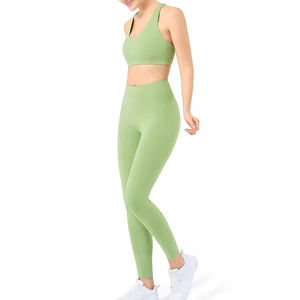 Respirant et confortable Impression de logo personnalisé Ensemble de compression pour femmes Vêtements de sport Ensemble de yoga de haute qualité Service OEM personnalisé - Product Image 5