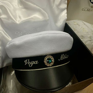 Chapeau de remise de diplôme suédois personnalisé avec nom de broderie personnalisé Chapeaux de fête pour les célébrations de remise de diplômes suédoises - Product Image 3