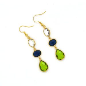 Pendientes Colgantes Bohemios Hechos a Mano con Flores y Múltiples Piedras Preciosas |   Cuarzo Cristalino, Iolita, Peridoto |   Anillo de Boda de Níquel Chapado en Oro de 18K - Product Image 1