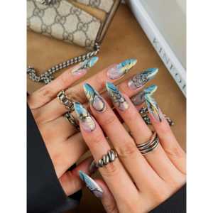 Heart of Thorns - Arte de uñas a presión con diseño único para decoración de uñas - Product Image 4