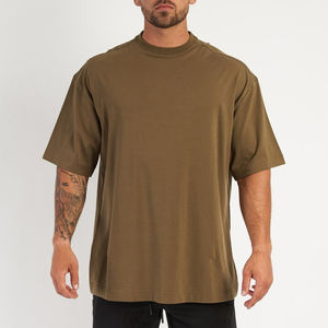 T-shirt de luxe en coton 100% épais col épais et épaule tombante surdimensionnée 300gsm pour hommes. - Product Image 5