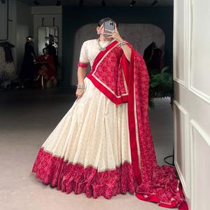 Navratri Collection Coton Avec Bandhej Imprimé Et Paillettes Dentelle Lehenga Choli Fabricant De Surat Au Taux Le Plus Bas - Product Image 1
