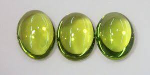 Piedra preciosa de tamaño calibrado suelto de peridoto verde precioso en forma ovalada Lisa Natural para uso en joyería a precios más baratos a granel - Product Image 2