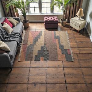 Tapis en jute naturel tissé à la main, motif abstrait, tons terreux, écologique, antidérapant, tapis kilim artisanal - Product Image 1