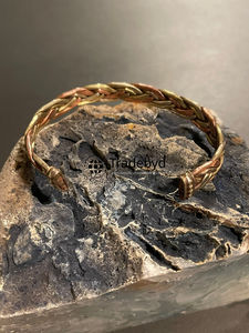 Boutons de manchette exclusifs en cuivre pour les cadeaux d'affaires Look de luxe fait à la main par Tradebyd - Product Image 5