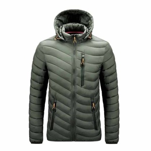 Chaqueta Acolchada de Invierno Aislante - Impermeable y Transpirable, Ligera y Duradera para Uso en Exteriores con Clima Frío - Product Image 2