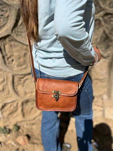 Vintage Genuine Leather Handmade Messenger Bag Stylish Sling Bags for Unisex - Product Image 4
