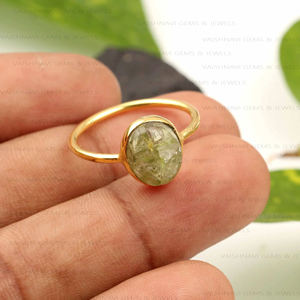 Proveedor Confiable de Peridoto Natural de Mohave, Corte Ovalado de 8x10 mm, Engaste en Bisel, Plata de Ley 925, Chapado en Oro de 18K, Joyería Fina Personalizada - Product Image 2