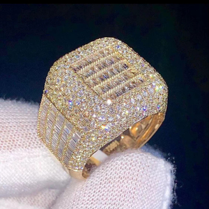 Anillo de Plata de Ley 925 Chapado en Oro con Incrustaciones de Moissanita, Estilo Hip Hop, Personalizado, 15g, Unisex, Anillo de Compromiso - Product Image 1