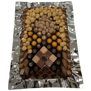 Boîte de plateau à chocolat faite à la main de qualité supérieure Collection de desserts faits à la main et élégants pour les occasions spéciales et autres fêtes Meilleur prix - Product Image 3