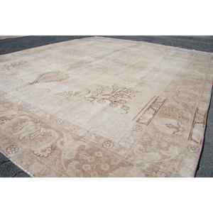 Alfombra Turca Vintage, Alfombra Extra Grande de 9.4x12.1 pies, Alfombra de Lana con Estampado Animal en Tonos Marrón y Beige - Product Image 3