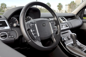 Asequible para Conducir - USADO, Volante a la Izquierda |   Volante a la derecha |   Land Rover Range Rover Sport HSE Luxury SS 2010 - Product Image 4