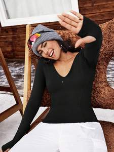 Camiseta de rendimiento Slim Fit 100% algodón secado rápido ropa activa cuello en V manga larga cómodo Buttery Material suave agujeros para el pulgar - Product Image 3