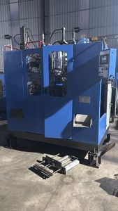 Buen Precio 2l 5l Hdpe Ldpe Pp Single Double Station Máquina de moldeo por soplado de botellas de plástico - Product Image 2