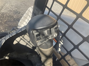 รถบ๊อบเคทใช้ล้อลื่นไถล2020บ็อบแคต S740 EPA CE มาตรฐาน ISO รถลื่นไถลสภาพดี - Product Image 6