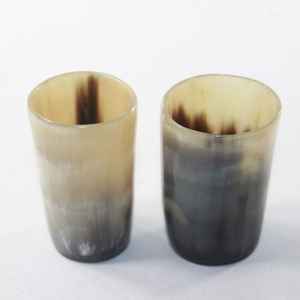 Taza de cuerno hecha a mano de lujo con borde de latón - Product Image 2