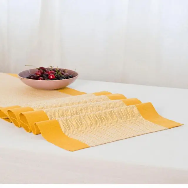 Camino de mesa hecho a mano Ndian, tela de algodón 100%, lienzo de diferentes tamaños de diseño de color disponible fabricación en casa