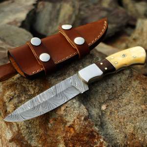 Cuchillo de caza de hoja fija de acero de Damasco de grado industrial hecho a mano, cuchillas desolladoras de acero de alto carbono, cuchillo OEM personalizable - Product Image 1