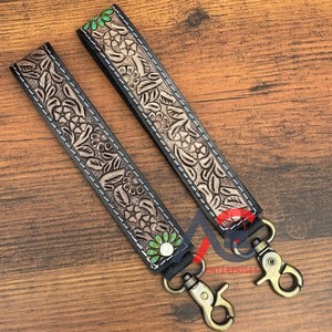 พวงกุญแจคาราบิเนอร์หนังแท้สายคล้องข้อมือปรับแต่งได้ - Product Image 1