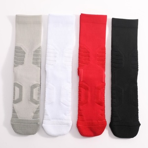 Venta al por mayor calcetines elásticos de moda de los hombres transpirables logotipo personalizado diseño hasta la rodilla Unisex Athletic Crew calcetines Sportwear - Product Image 6