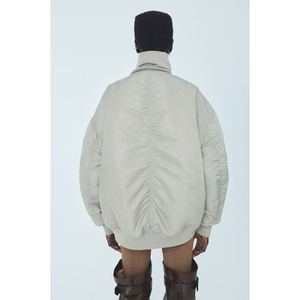 แจ็คเก็ตบอมเบอร์ผู้หญิงแบบควิลท์สุดฮิตปี 2026 สไตล์คลาสสิก เสื้อผ้าสตรีทแวร์สำหรับฤดูหนาว ทันสมัย เหมาะกับกิจกรรมกลางแจ้ง พับเก็บได้ น้ำหนักเบา และให้ความอบอุ่น - Product Image 3