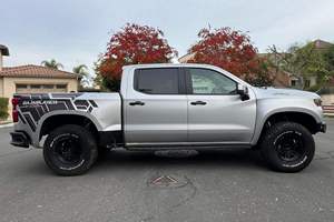 Sạch 2024 C H E V r O L E t S I L V E r A D O 1500 để bán - Product Image 2