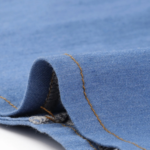 Camisa vaquera ajustada para mujer con bolsillos delanteros y cierre de botones para atraer la moda urbana - Product Image 5