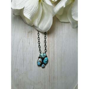 Collier en turquoise et argent sterling Golden Hills, fait main par des artisans Navajo, bijoux culturels de collection - Product Image 1