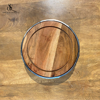 Plateau de service rond équestre en métal en bois fabriqué à la main avec support à mors en métal en aluminium parfait pour les idées cadeaux des amoureux des chevaux